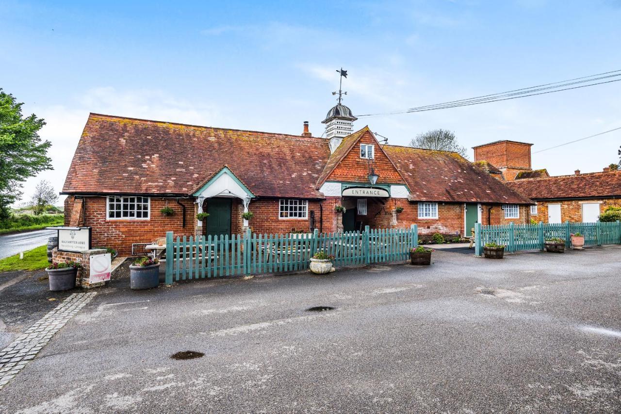The Walhampton Arms Bed & Breakfast Лимингтън Екстериор снимка