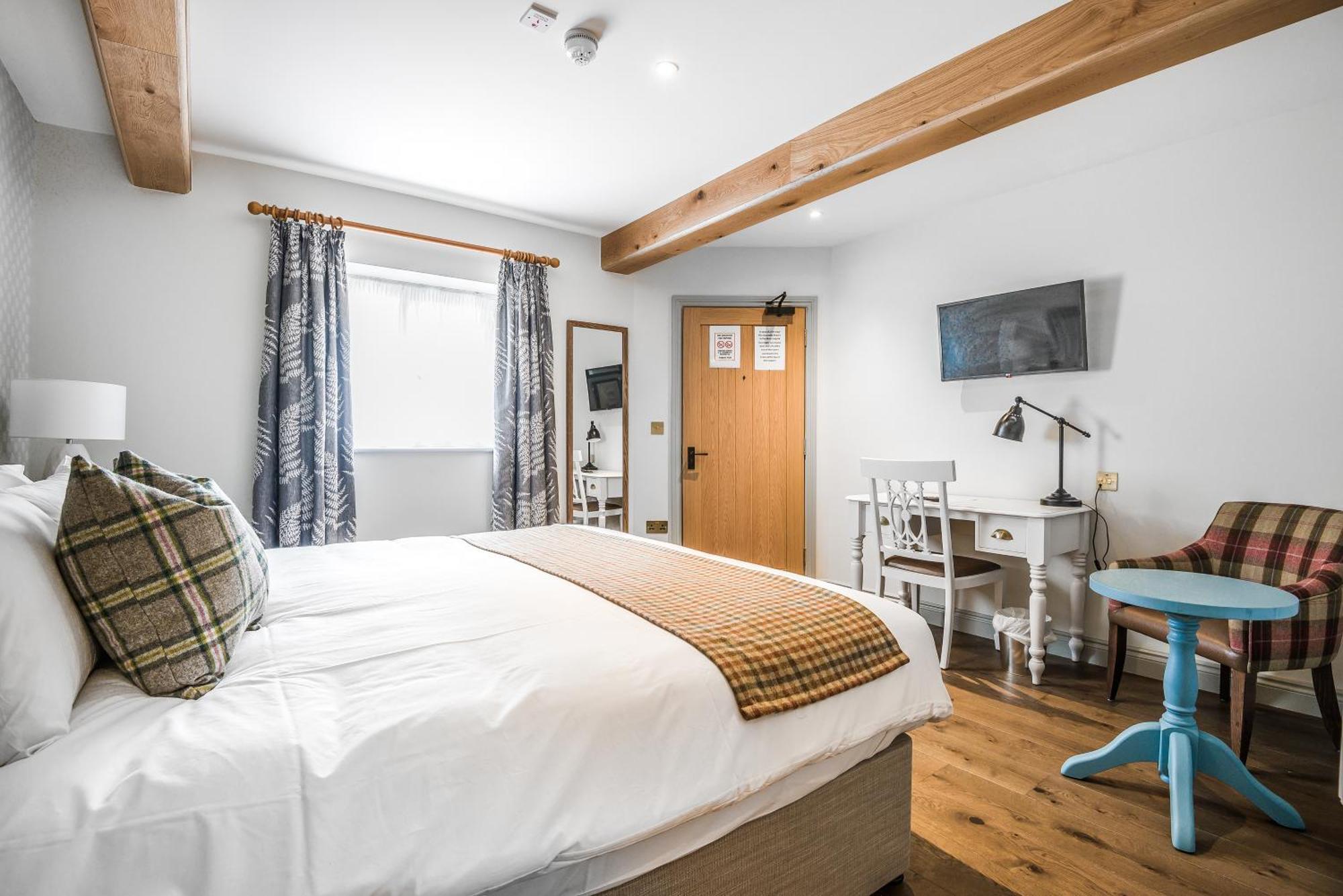 The Walhampton Arms Bed & Breakfast Лимингтън Стая снимка